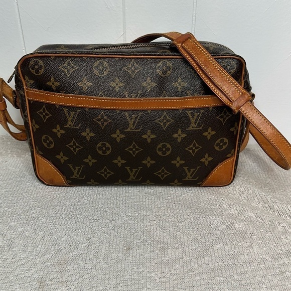Louis Vuitton Trocadero 30 Monogram print Purse Crossbody Bag Handbag VINTAGE - Picture 1 of 17